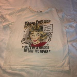 Graphic t-shirt with retro female cartoon.